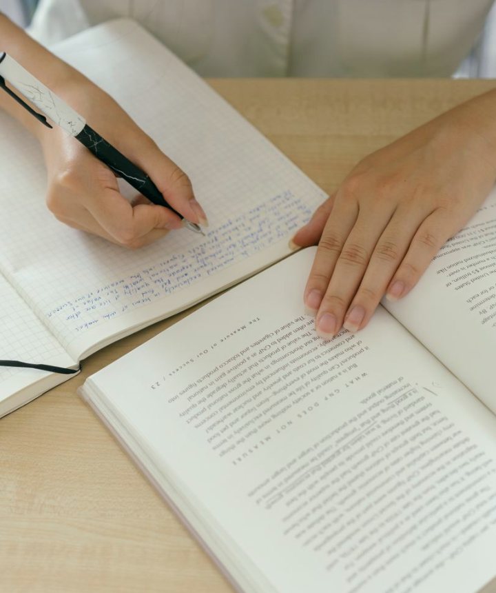 Seks moduler i feltreportasje og intervjuteknikk